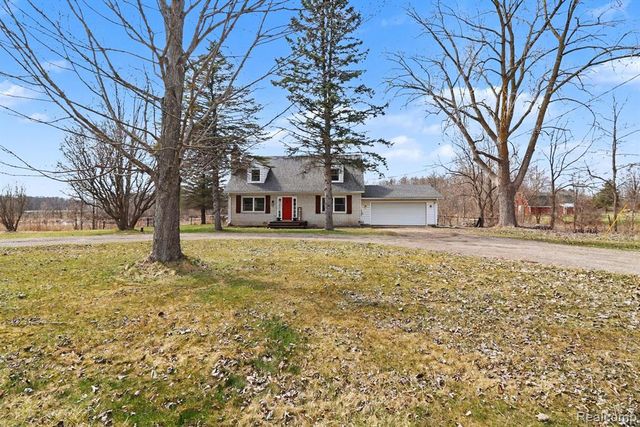 4837 Mack Road, Howell, MI 48855