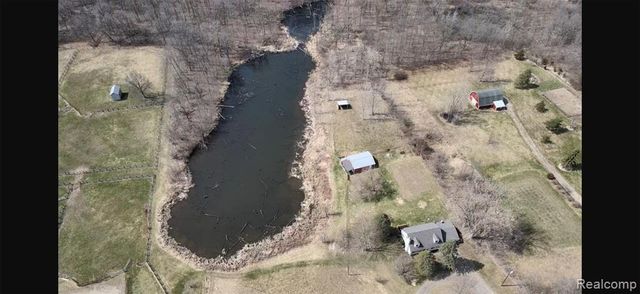 4837 Mack Road, Howell, MI 48855