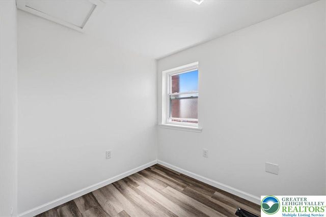 1122 North Van Buren Street, Allentown City, PA 18109