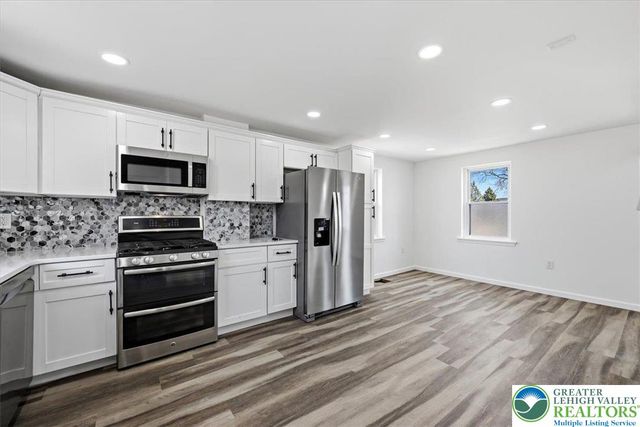 1122 North Van Buren Street, Allentown City, PA 18109