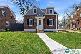 1122 North Van Buren Street, Allentown City, PA 18109