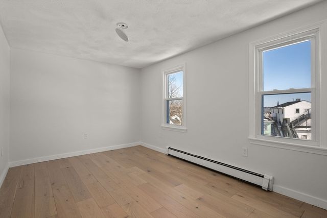 15 Crescent St D, Lawrence, MA 01841