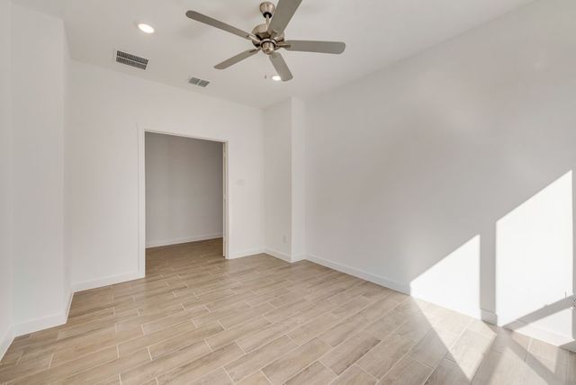3400 Falcon Field Drive, Mesquite, TX 75181
