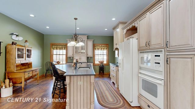 7147 Gary Road, Chesaning Twp, MI 48616