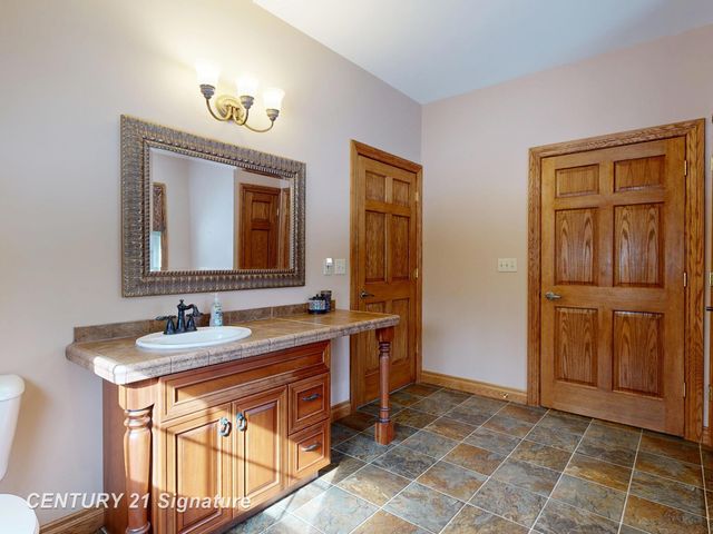 7147 Gary Road, Chesaning Twp, MI 48616