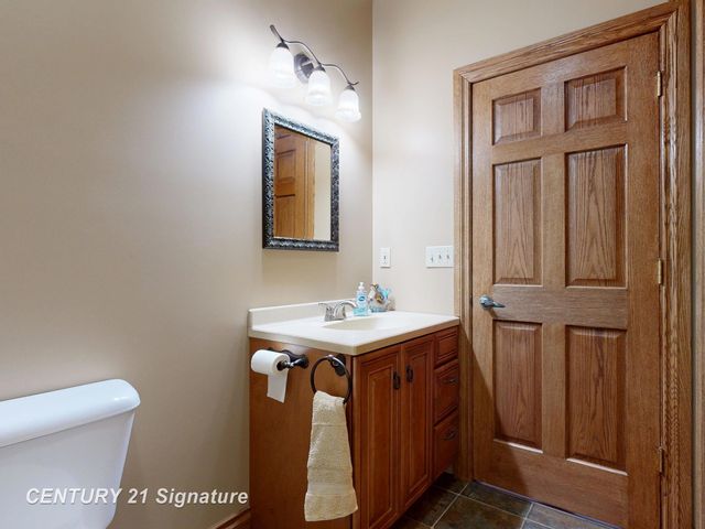 7147 Gary Road, Chesaning Twp, MI 48616