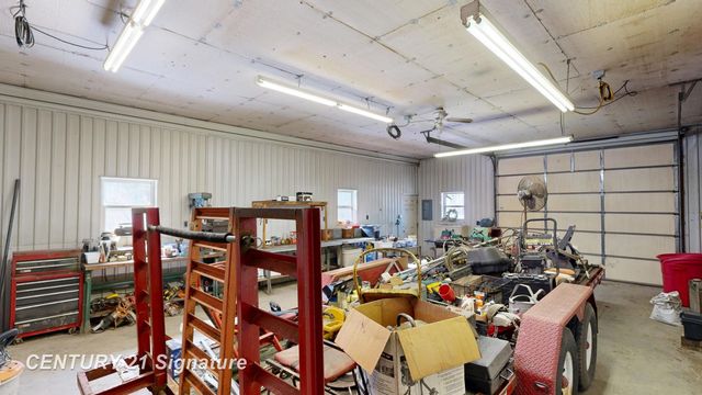 7147 Gary Road, Chesaning Twp, MI 48616