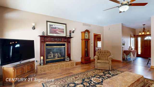 7147 Gary Road, Chesaning Twp, MI 48616