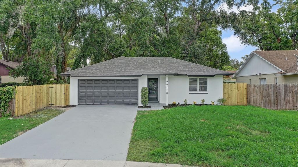 7711 LAKESIDE WOODS DRIVE, Orlando, FL 32810