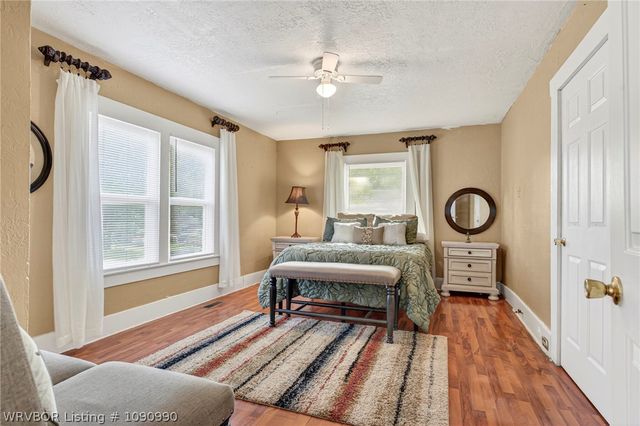 422 N 15th Street, Van Buren, AR 72956