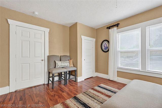 422 N 15th Street, Van Buren, AR 72956