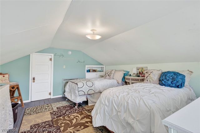 422 N 15th Street, Van Buren, AR 72956