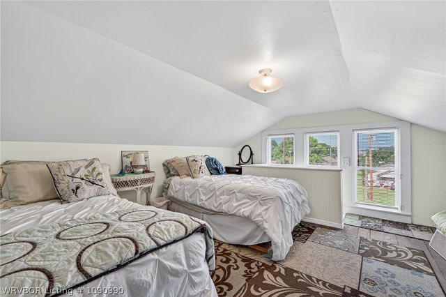 422 N 15th Street, Van Buren, AR 72956
