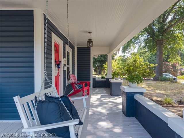 422 N 15th Street, Van Buren, AR 72956