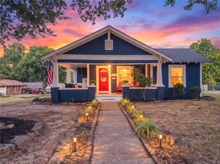 422 N 15th Street, Van Buren, AR 72956