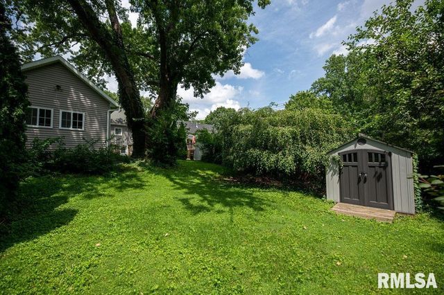 122 E CHERRY RIDGE Lane, Peoria, IL 61614