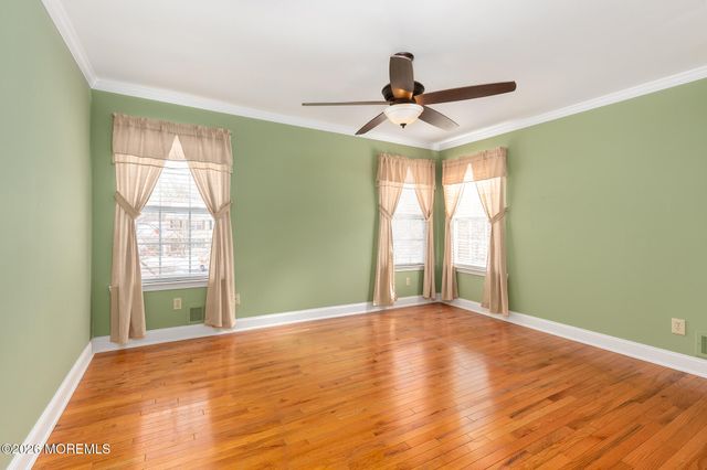 18 Rutgers Drive, Howell, NJ 07731