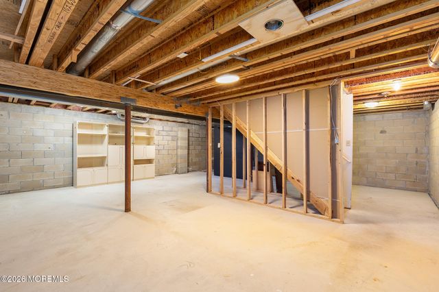 18 Rutgers Drive, Howell, NJ 07731