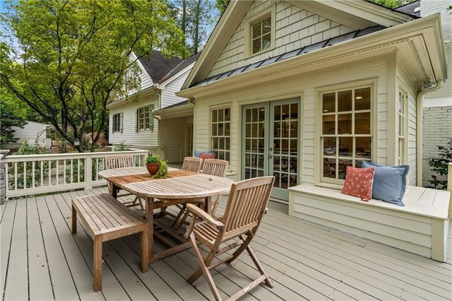 2772 Mornington NW Drive, Atlanta, GA 30327
