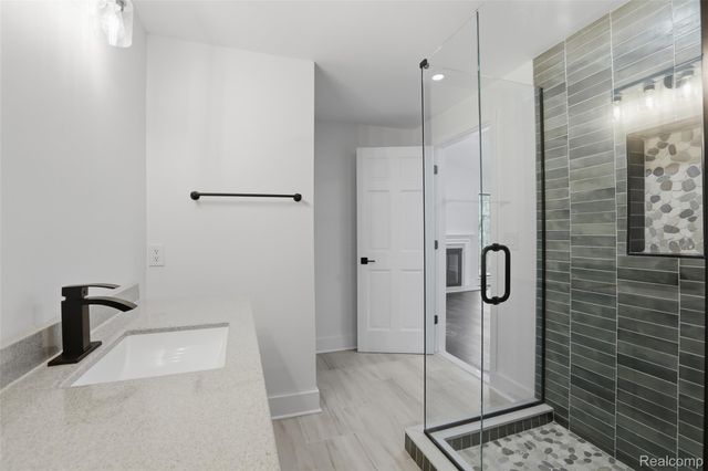 1135 Ivyglen Circle, Bloomfield Hills, MI 48304