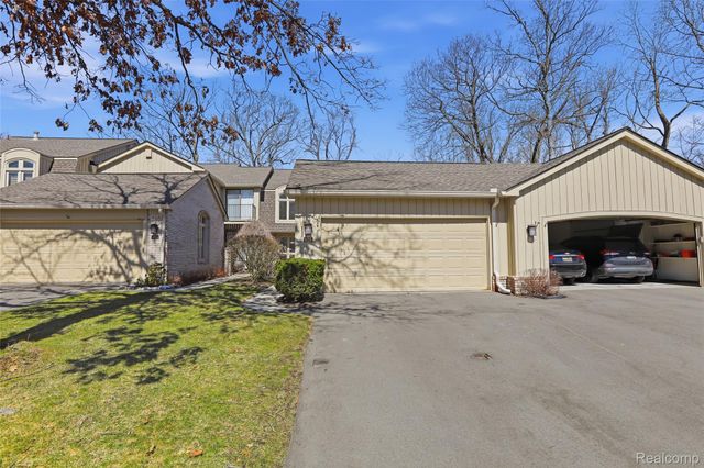 1135 Ivyglen Circle, Bloomfield Hills, MI 48304