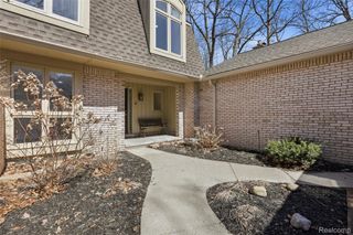 1135 Ivyglen Circle, Bloomfield Hills, MI 48304