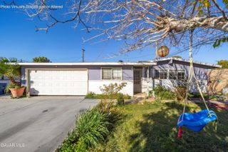2005 W Norberry Street, Lancaster, CA 93536