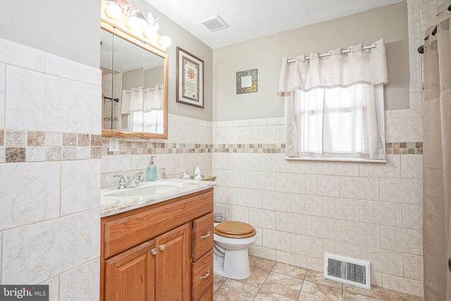 7 BRYN MAWR AVE AVE, Stratford, NJ 08084