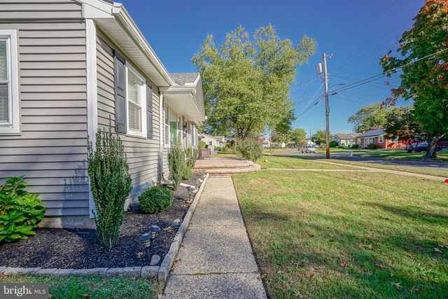 7 BRYN MAWR AVE AVE, Stratford, NJ 08084