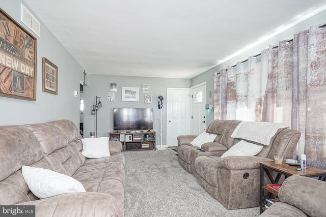 7 BRYN MAWR AVE AVE, Stratford, NJ 08084