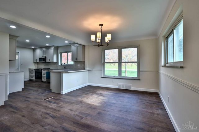 10369 Arborhill Lane, Evendale, OH 45241