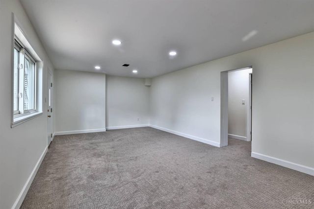 10369 Arborhill Lane, Evendale, OH 45241