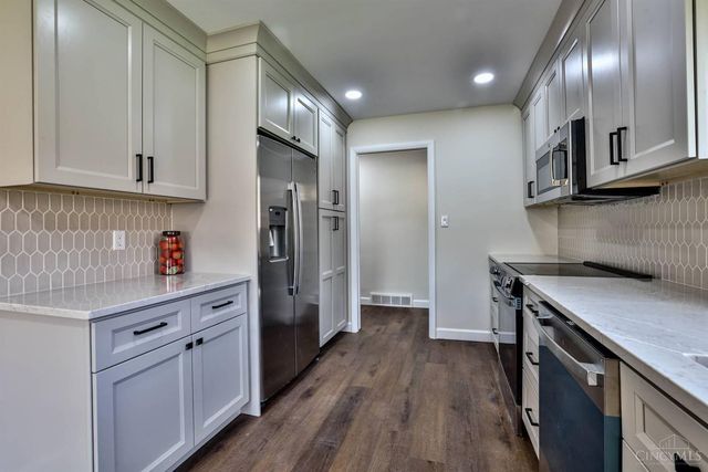 10369 Arborhill Lane, Evendale, OH 45241