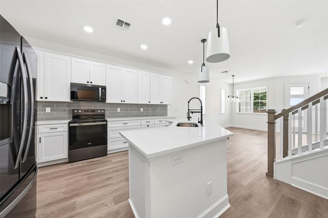 1020 FARMSTEAD STREET, Eustis, FL 32736