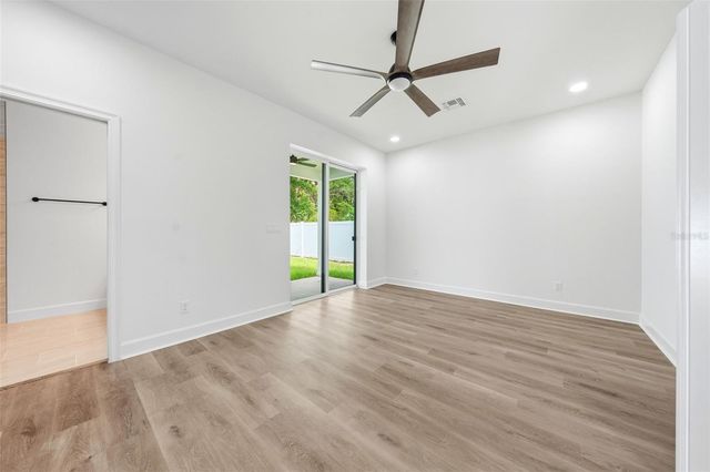 1020 FARMSTEAD STREET, Eustis, FL 32736