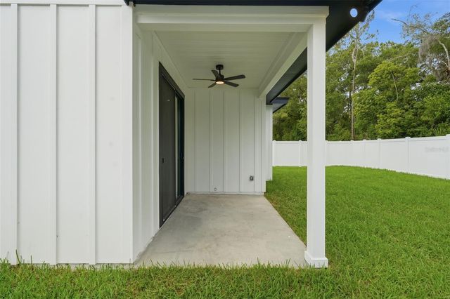 1020 FARMSTEAD STREET, Eustis, FL 32736