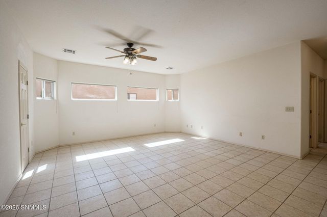 759 Stone Canyon Drive, Las Cruces, NM 88011