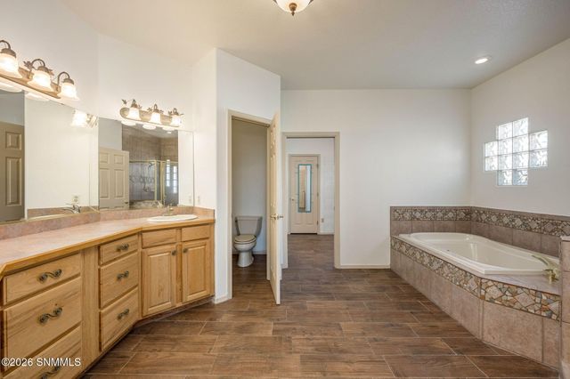 759 Stone Canyon Drive, Las Cruces, NM 88011
