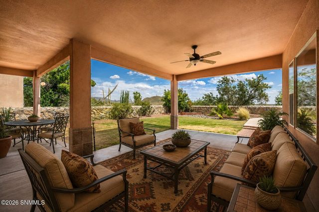 759 Stone Canyon Drive, Las Cruces, NM 88011