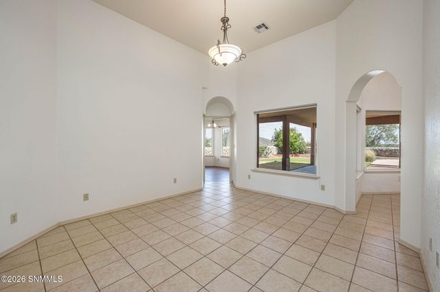 759 Stone Canyon Drive, Las Cruces, NM 88011