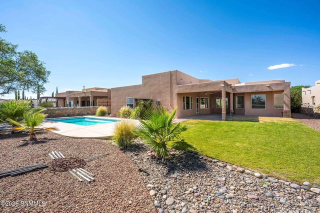 759 Stone Canyon Drive, Las Cruces, NM 88011