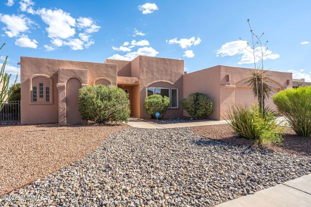 759 Stone Canyon Drive, Las Cruces, NM 88011