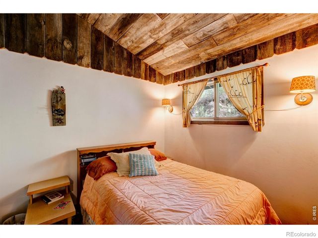 1142 Streamside Drive, Glen Haven, CO 80532