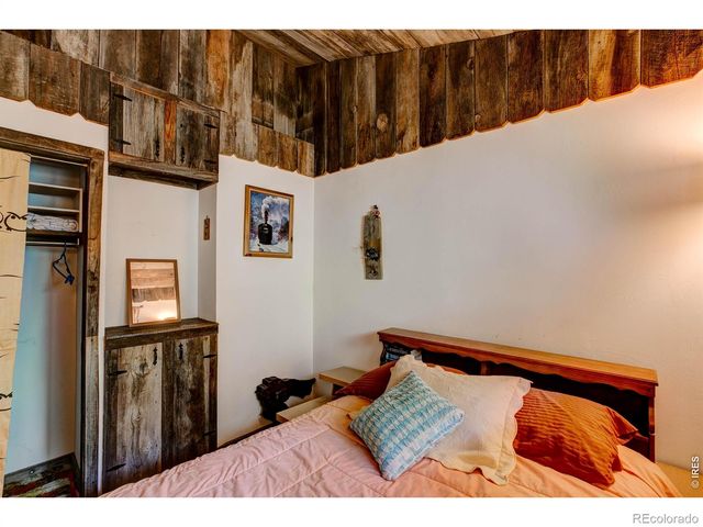 1142 Streamside Drive, Glen Haven, CO 80532
