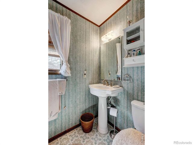 1142 Streamside Drive, Glen Haven, CO 80532