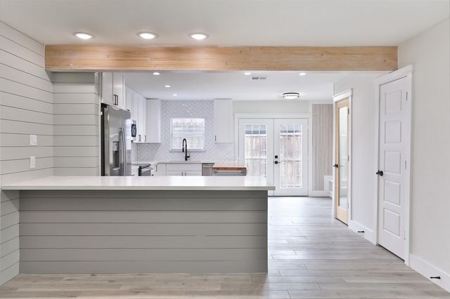 9511 Fondren Road, Houston, TX 77074