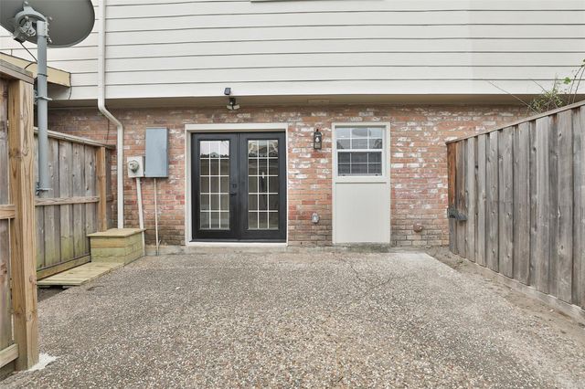 9511 Fondren Road, Houston, TX 77074