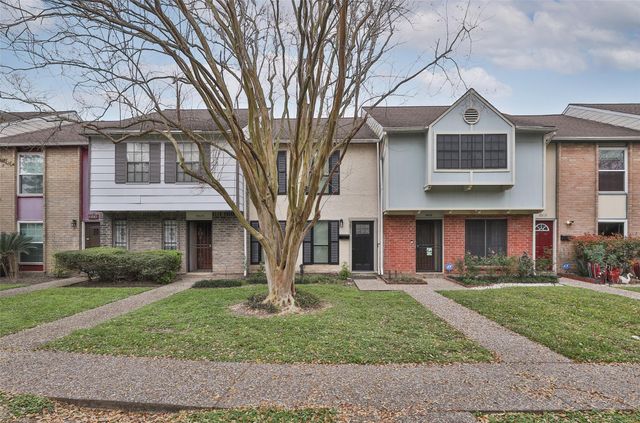 9511 Fondren Road, Houston, TX 77074