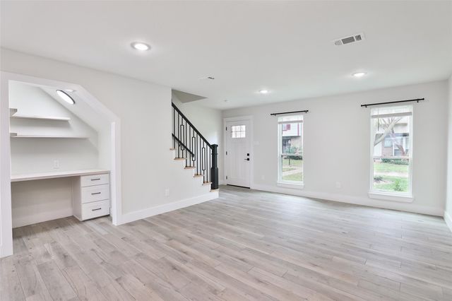 9511 Fondren Road, Houston, TX 77074