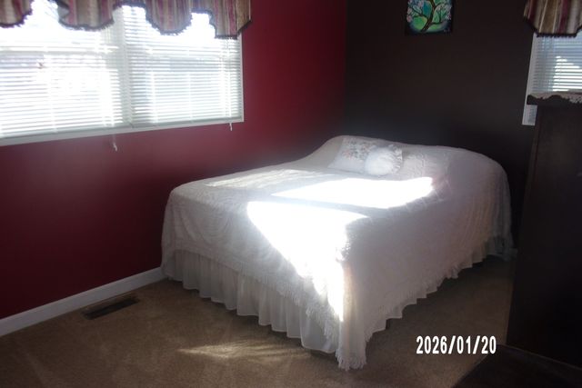 120 W Herron Court, Watseka, IL 60970